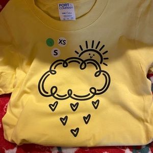 NWOT YOUTH GRAPHIC TEE